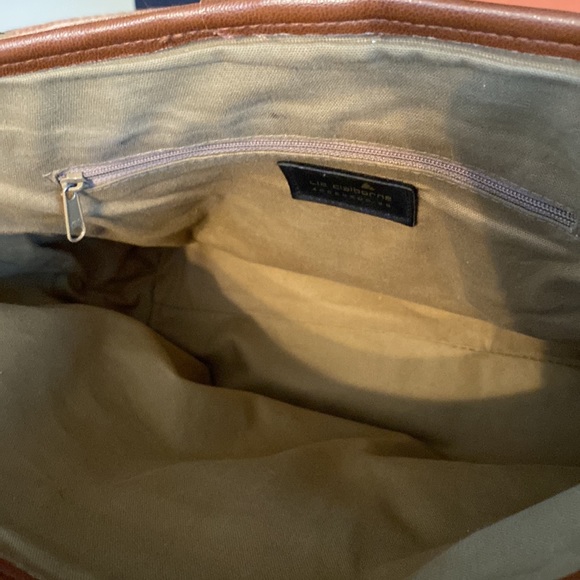 Liz Claiborne handbag. Good used condition. - Picture 4 of 11